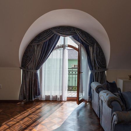 Hotel Viliam Frano Nitra Bagian luar foto