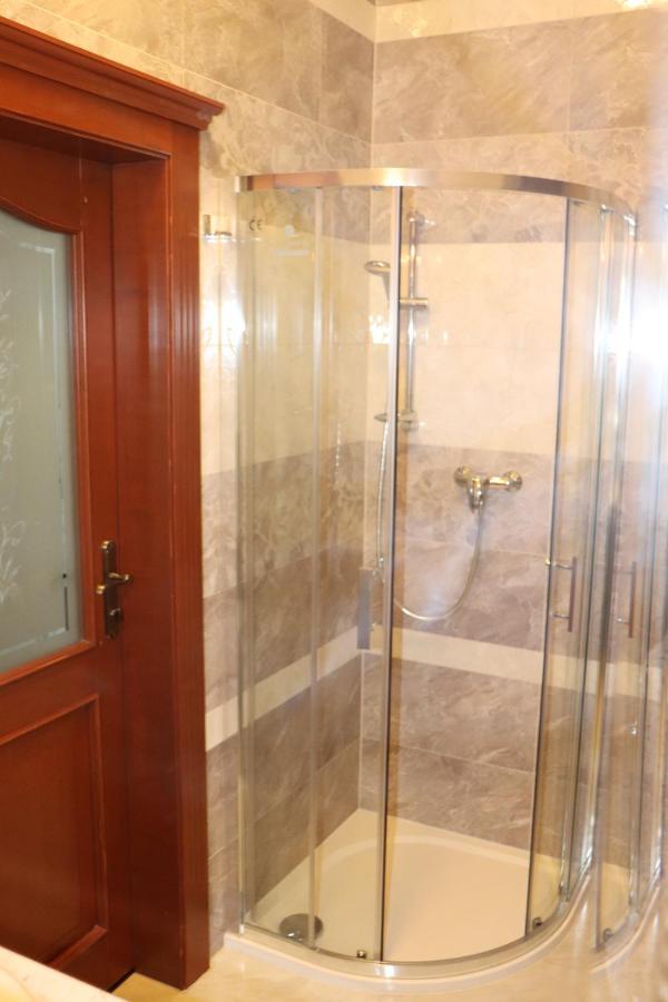 Hotel Viliam Frano Nitra Bagian luar foto
