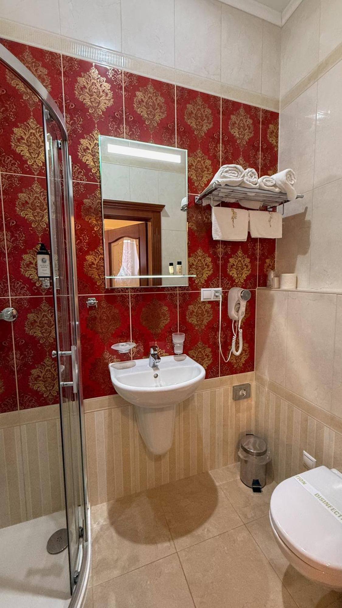 Hotel Viliam Frano Nitra Bagian luar foto